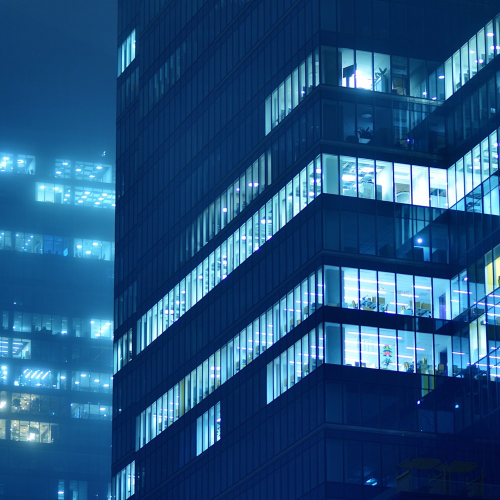 PropTech w nowoczesnym biurowcu, czyli technologie smart office, które obniżają koszty dla najemcy