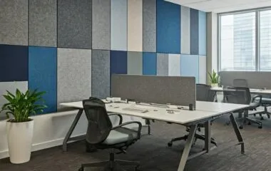 Panele akustyczne do biura – kiedy warto je stosować i jak wybrać odpowiednie?