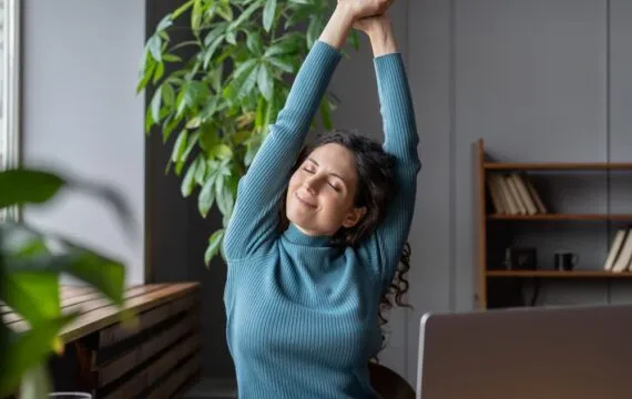 10 skutecznych metod redukcji stresu w pracy. Jak stworzyć środowisko, które wspiera spokój?