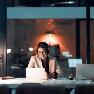 Wady pracy zdalnej - czy warto wrócić do biur?