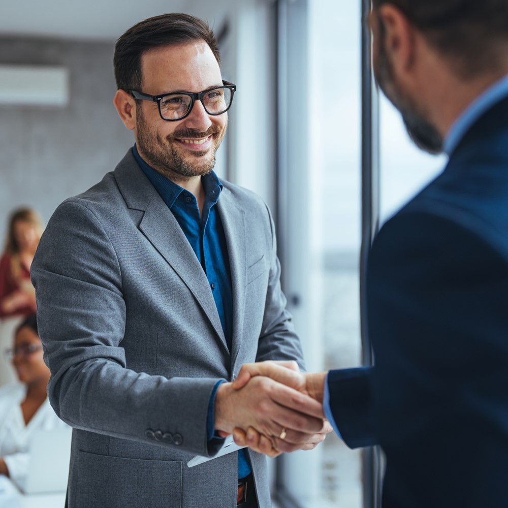 Kultura organizacyjna w biurze logistycznym: Cechy przestrzeni, które kształtują efektywność operacyjną