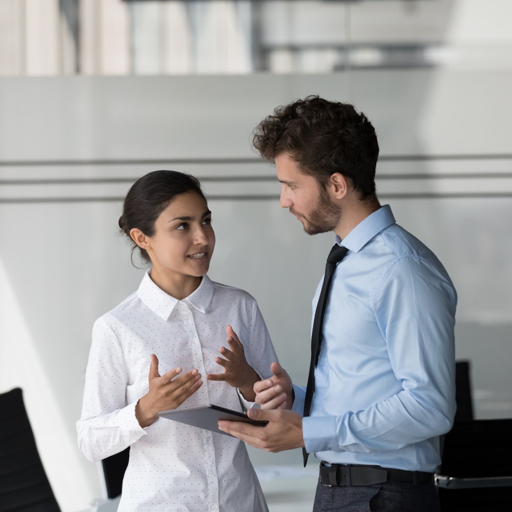 Biuro jako język organizacji – o komunikacji wewnętrznej, której nie słychać