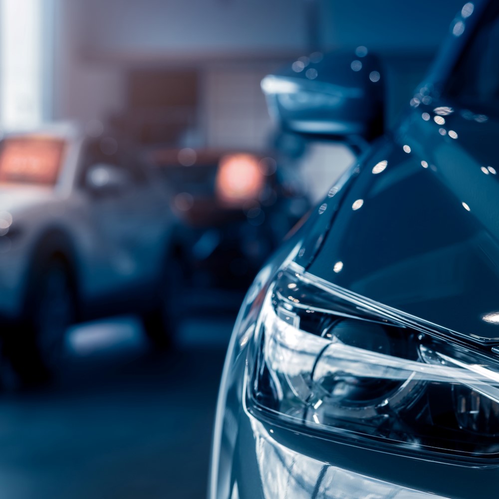 Parking przy biurze – ile miejsc potrzebuje Twoja firma i jak wpływa to na koszty wynajmu?